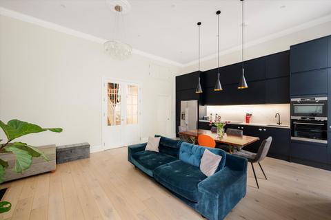 2 bedroom flat for sale, Cleveland Gardens, Bayswater, London, W2