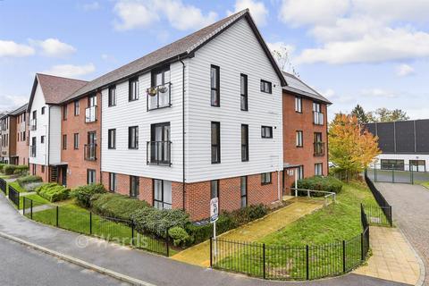 2 bedroom ground floor flat for sale, Derby Drive, Leybourne, West Malling, Kent