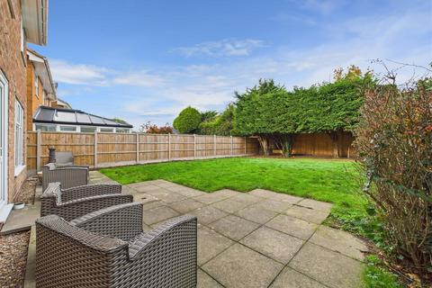 4 bedroom detached house for sale, St. Andrews Crescent, Stratford-Upon-Avon CV37