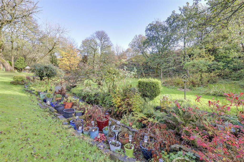 Further Gardens