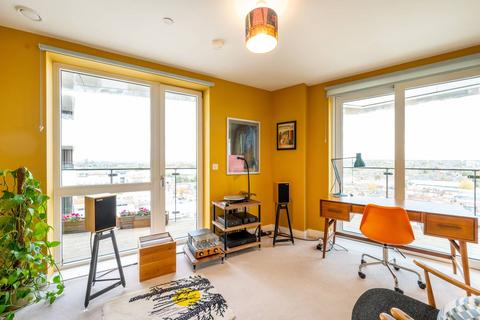 2 bedroom penthouse for sale, Beck Square, Leyton, London, E10