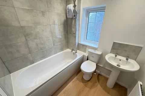 undefined, Milverton Green, Luton, Bedfordshire, LU3 3XS