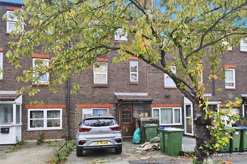 undefined, Aspen Green, Erith DA18