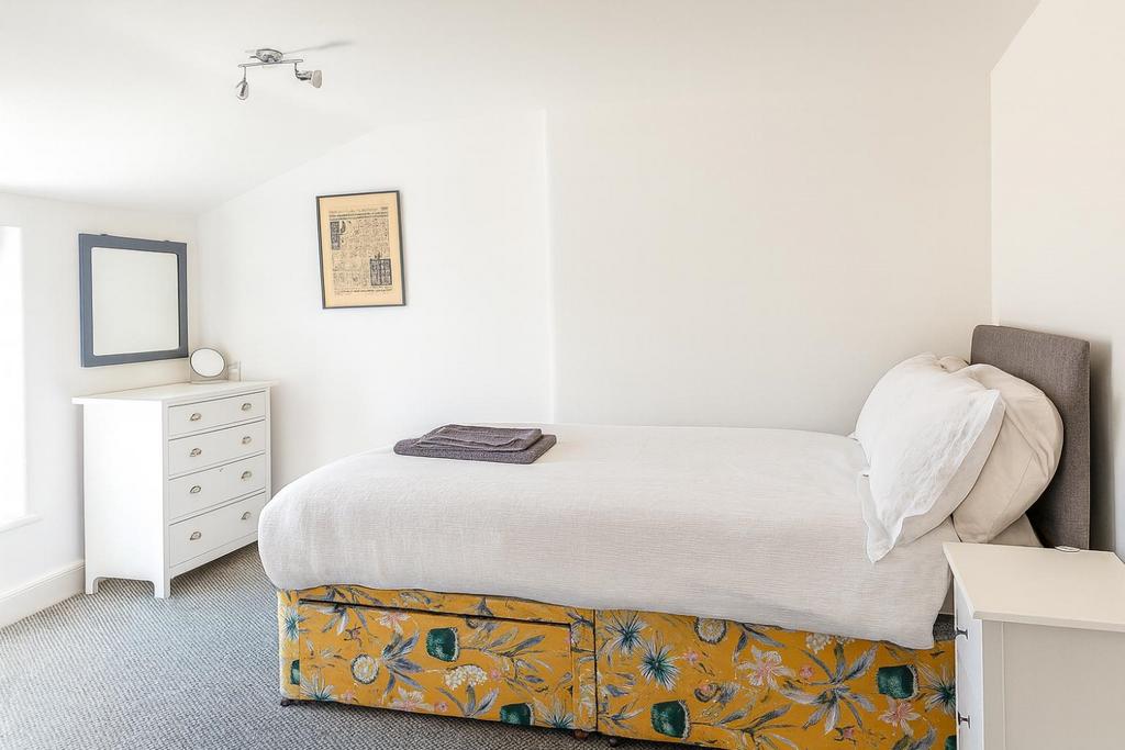 Enhanced bedroom landscape