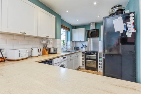 3 bedroom end of terrace house for sale, Greenview Walk, Kent ME7