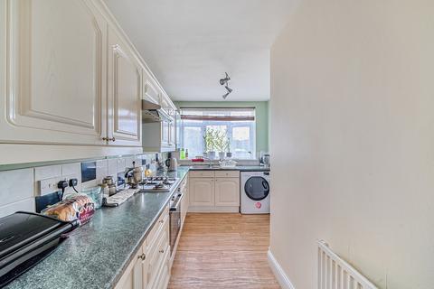 3 bedroom end of terrace house for sale, Dryden Road, Harrow