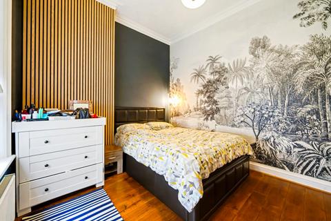 4 bedroom apartment to rent, Avenue Mansions, Hampstead, London NW3