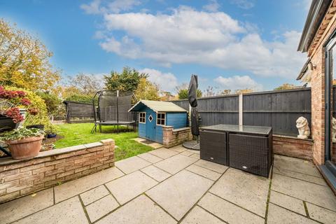 57 Grasmere Avenue, Hounslow, TW3 2JG