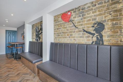 undefined, George Lane, London E18