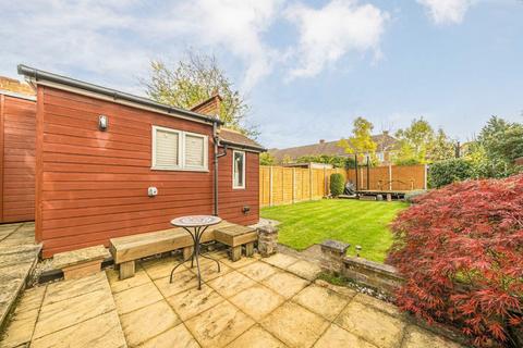 37 Bazalgette Gardens, New Malden, KT3 5HF