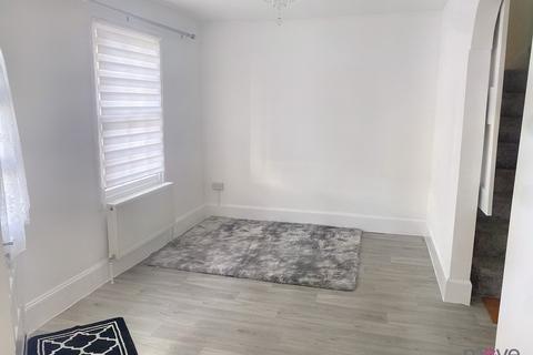 1 bedroom in a house share to rent, Henrietta Street, Cheltenham GL50