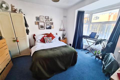 5 bedroom house to rent, Milton Road, Hampshire SO15