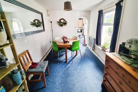 5 bedroom house to rent, Milton Road, Hampshire SO15