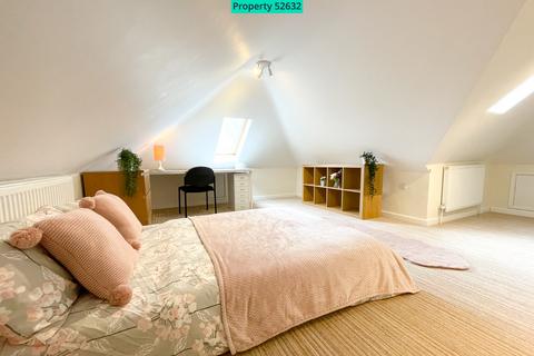 7 bedroom detached house to rent, Cambridge Road, Southampton, SO14 6RD