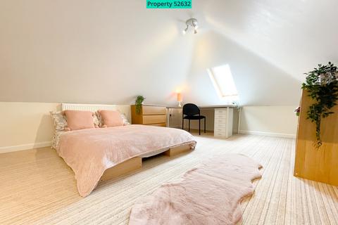 7 bedroom detached house to rent, Cambridge Road, Southampton, SO14 6RD
