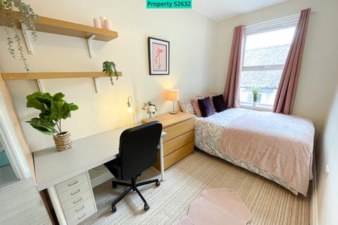 7 bedroom detached house to rent, Cambridge Road, Southampton, SO14 6RD
