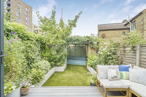 3 bedroom house for sale, Wimbledon Road, London SW17