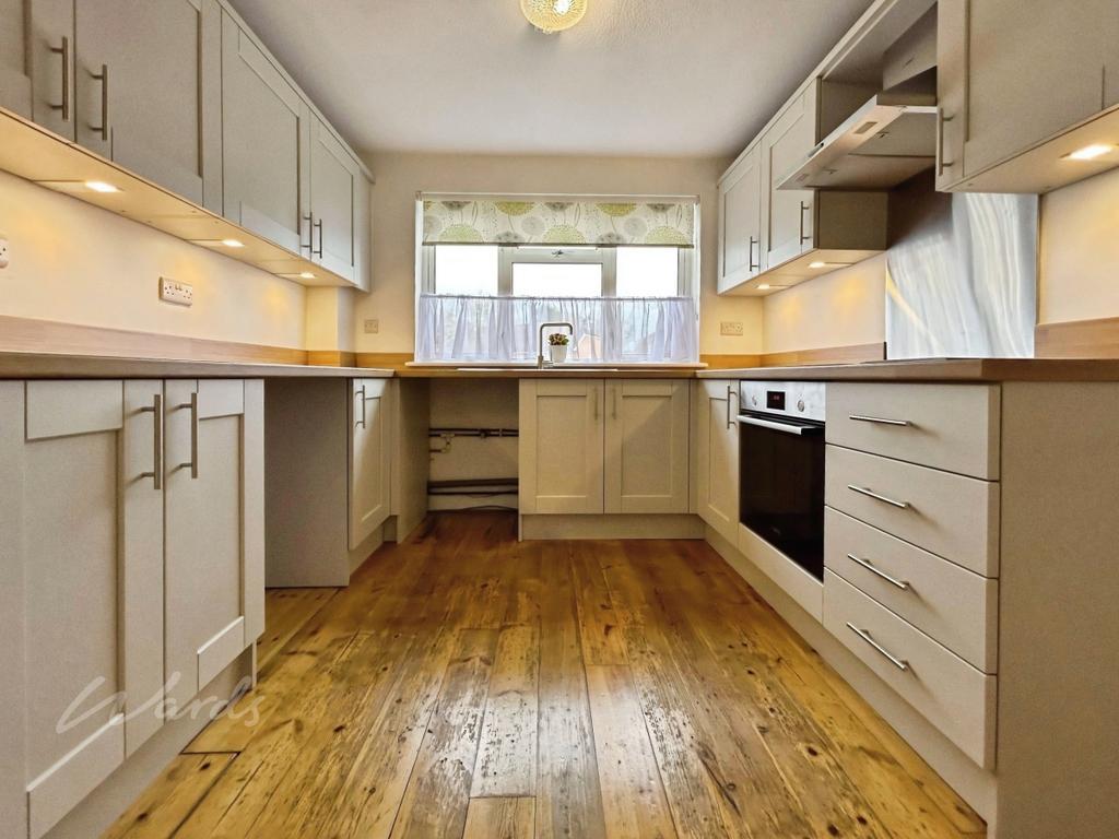 Kitchen (2)