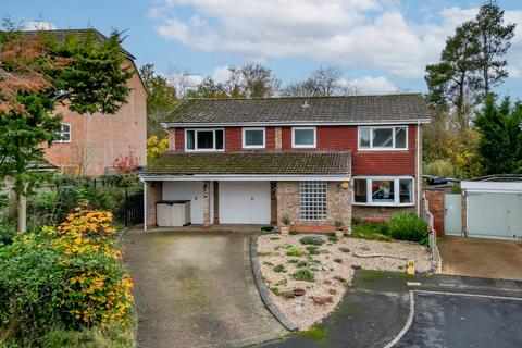 Alveston Close, Redditch, B98