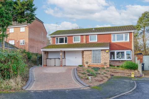 6 bedroom detached house for sale, Alveston Close, Redditch, B98