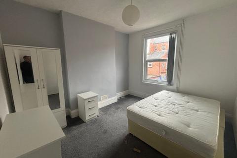 6 bedroom house to rent, Burford Road, Nottingham, Nottingham, NG7