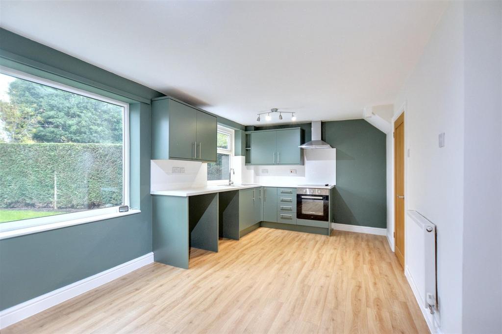 Kitchen 2.jpeg