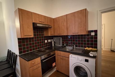 undefined, Oak Crescent, London E16