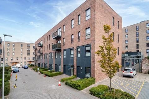 Chandler Crescent, Leith, Edinburgh