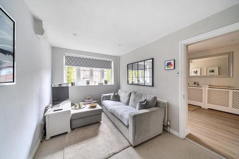 5 bedroom semi-detached house for sale, Hillcrest Gardens,  Finchley,  N3