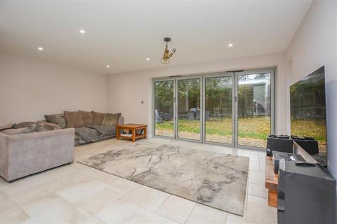 undefined, *SIGNATURE HOME* Ashwells Road, Pilgrims Hatch, Brentwood