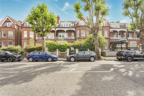 Queens Avenue, London, N10