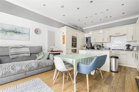 undefined, Queens Avenue, London, N10