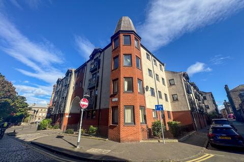 undefined, New Bells Court, Edinburgh, EH6
