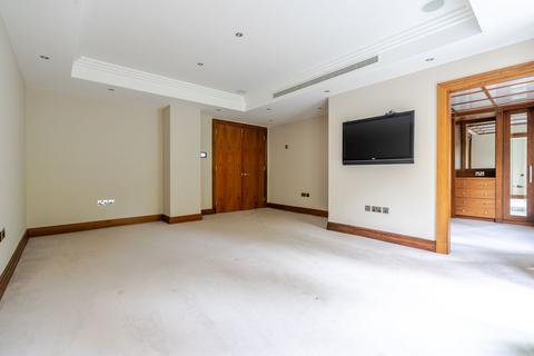 undefined, Charters Court, Sunningdale