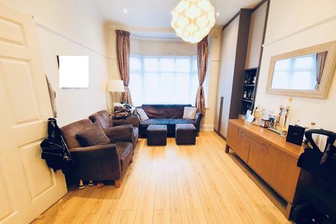 3 bedroom semi-detached house for sale, WARWICK AVENUE