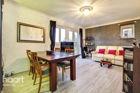undefined, Red Willow, Harlow