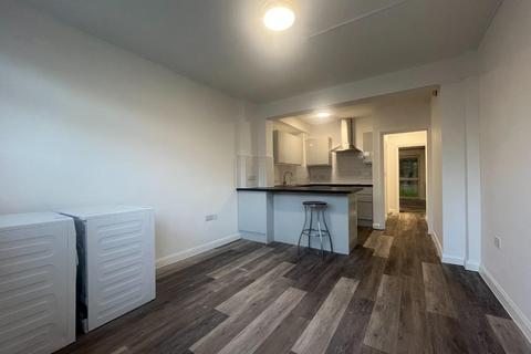 undefined, Woodcote Side, Epsom KT18
