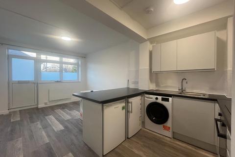 undefined, Woodcote Side, Epsom KT18