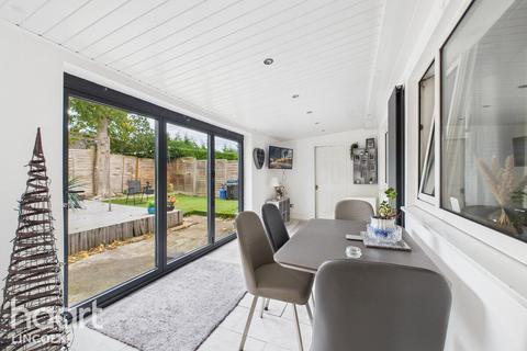undefined, Goldfinch Close, Skellingthorpe