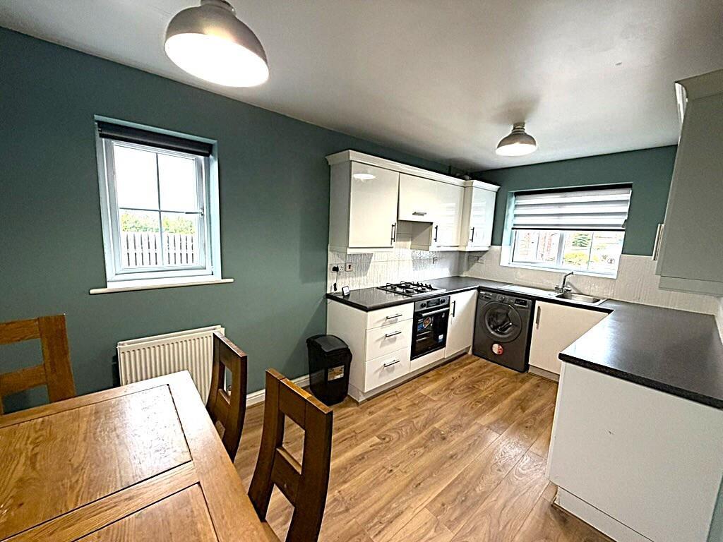 Kitchen dining room.jpg