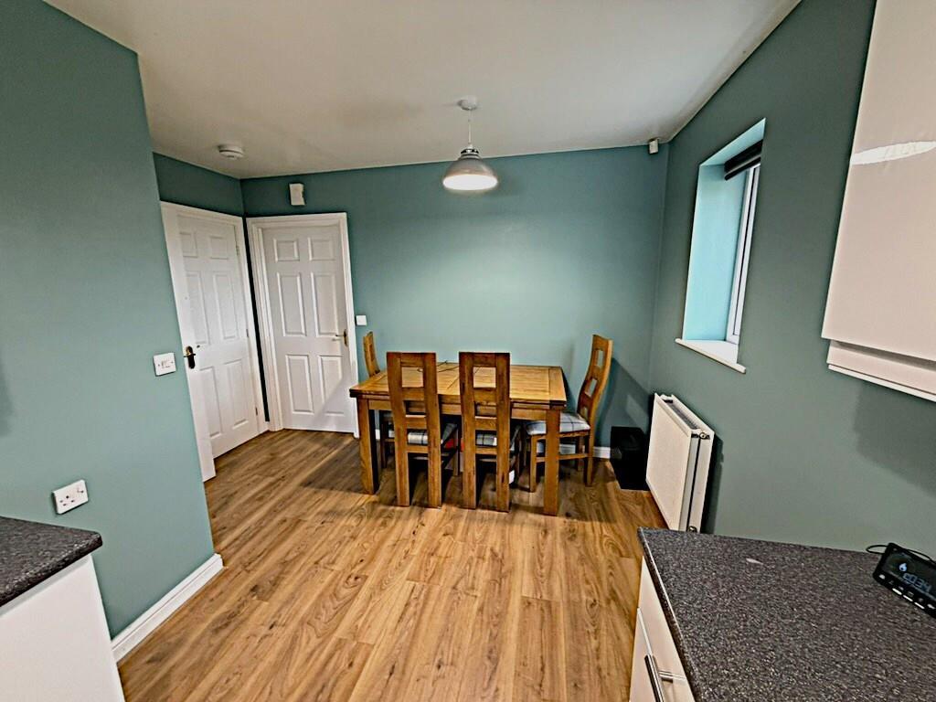 Dining room.jpg