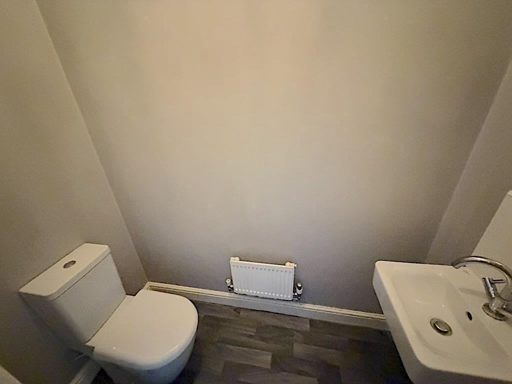 Downstairs wc.jpg