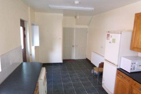5 bedroom terraced house to rent, *£125pppw excl bills* Harrington Drive, Lenton, NG7 2JH