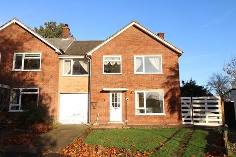 Mead Way, Bromley, BR2