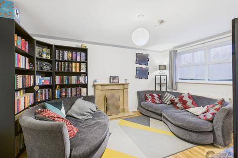 3 bedroom semi-detached house for sale, Embury Close, Kingskerswell