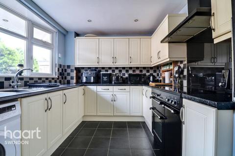 undefined, Raybrook Crescent, Swindon