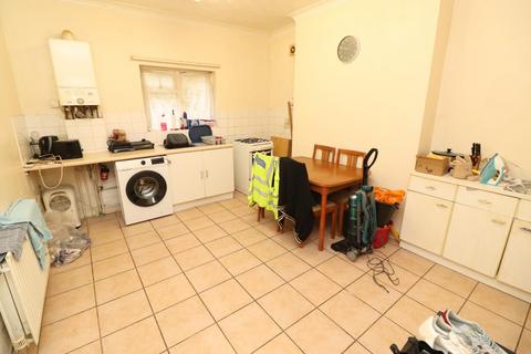 undefined, High Street South, Rushden NN10