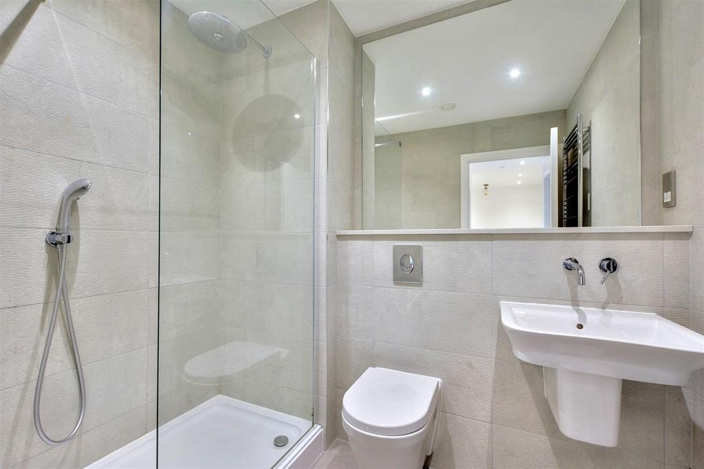 Shower Room 1.jpeg