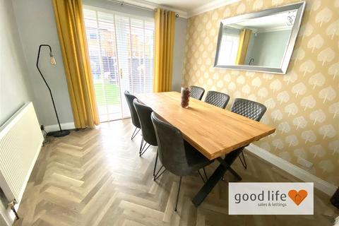 undefined, The Broadway, Sunderland SR4