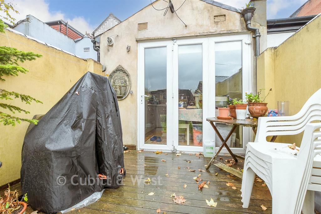 Patio / Decking